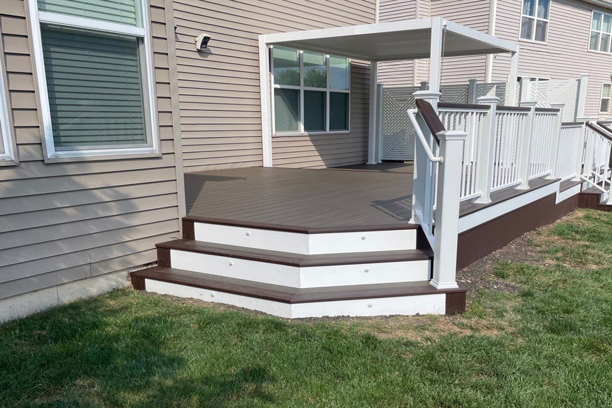 Two-Tone Deck Resurfacing 1