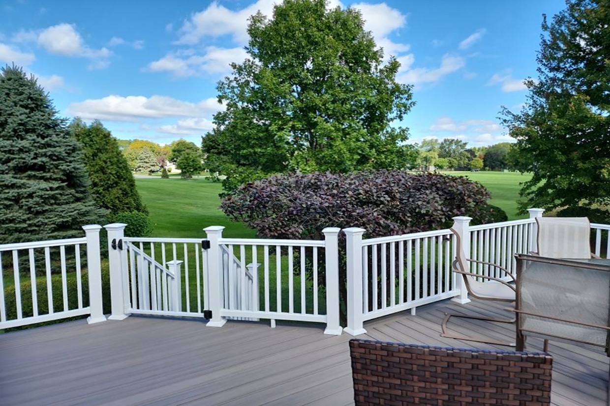 Wheelchair-Accessible Raised Deck 2