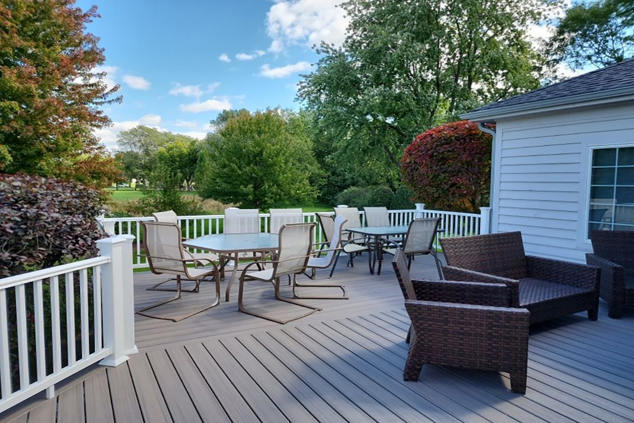Wheelchair-Accessible Raised Deck 4