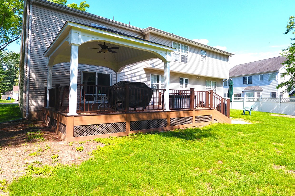 Forsyth County Deck Builders 4