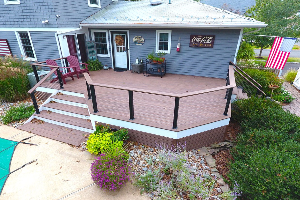 Two-Toned Deck Resurfacing 3