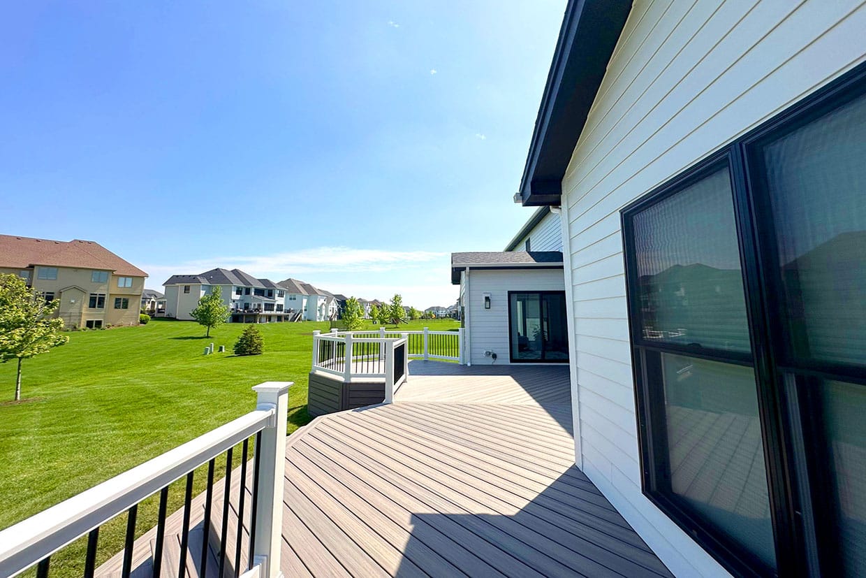 Modern Composite Deck 4