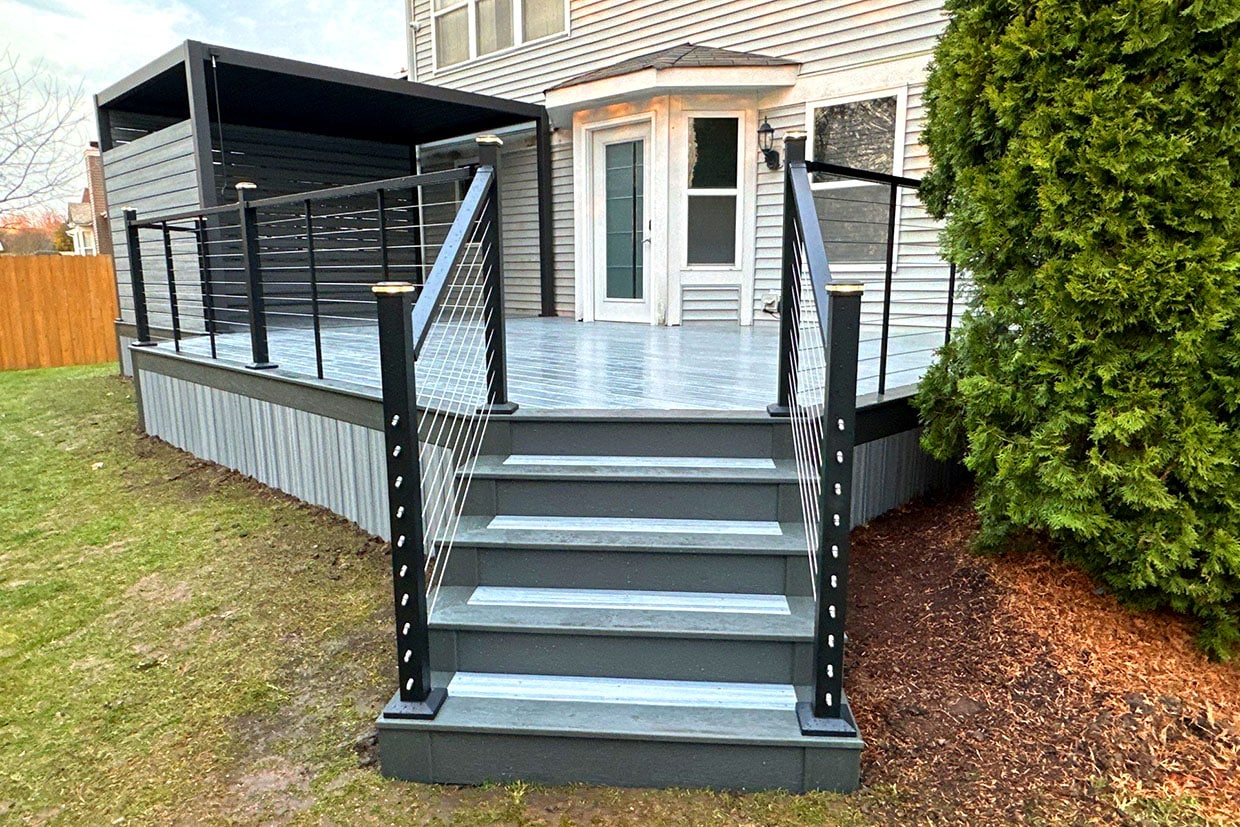Large Deck In Woodstock 3