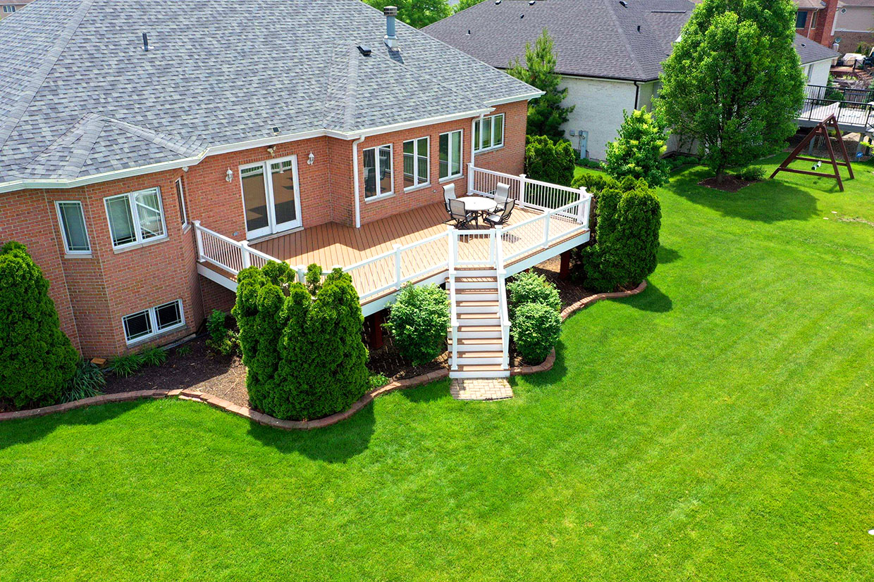 Raised Deck Wih White Accents 6