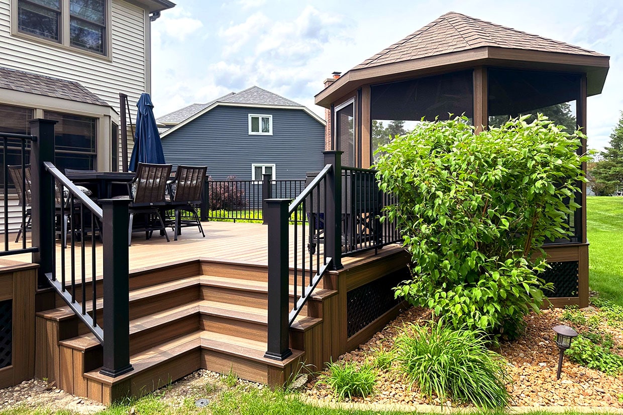 Composite Deck With Enclosed Porch 3