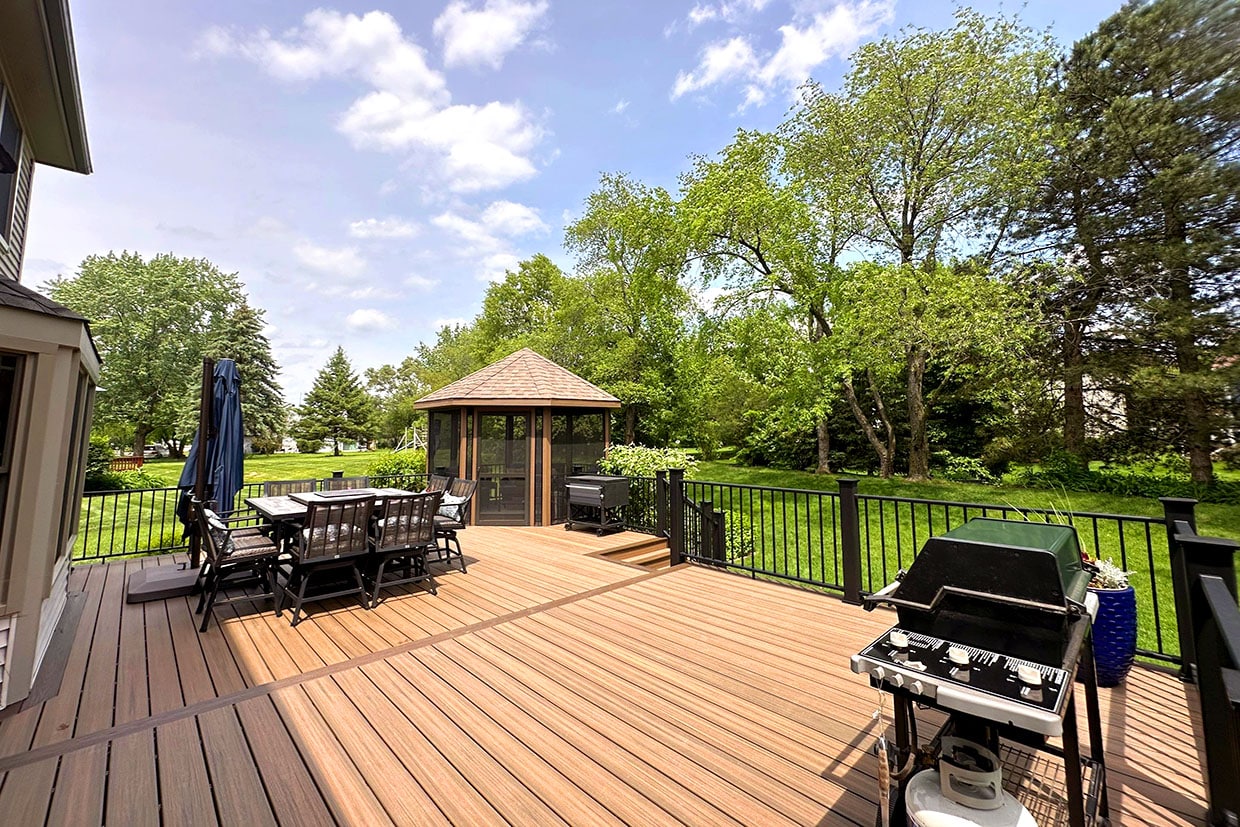 Composite Deck With Enclosed Porch 4