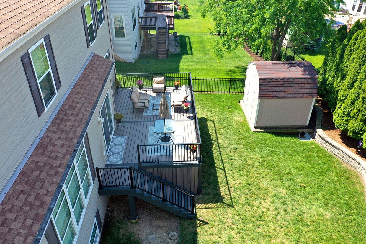Two-Toned Composite Deck 1