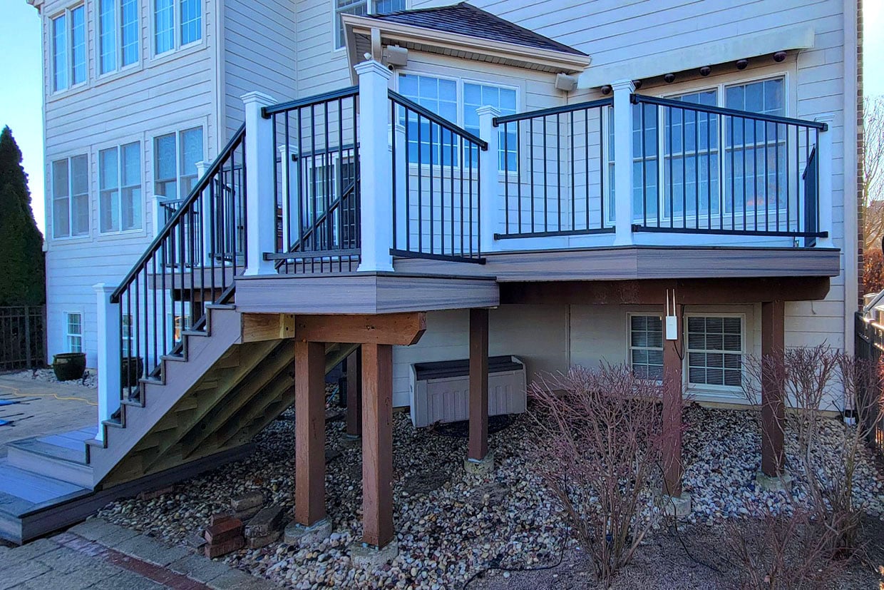 Spacious Composite Upper Deck