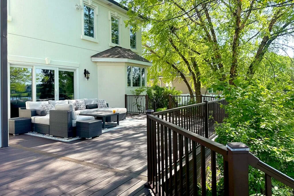 Alpharetta-inspiration-05-1024x683 Composite Deck With Staircase 5