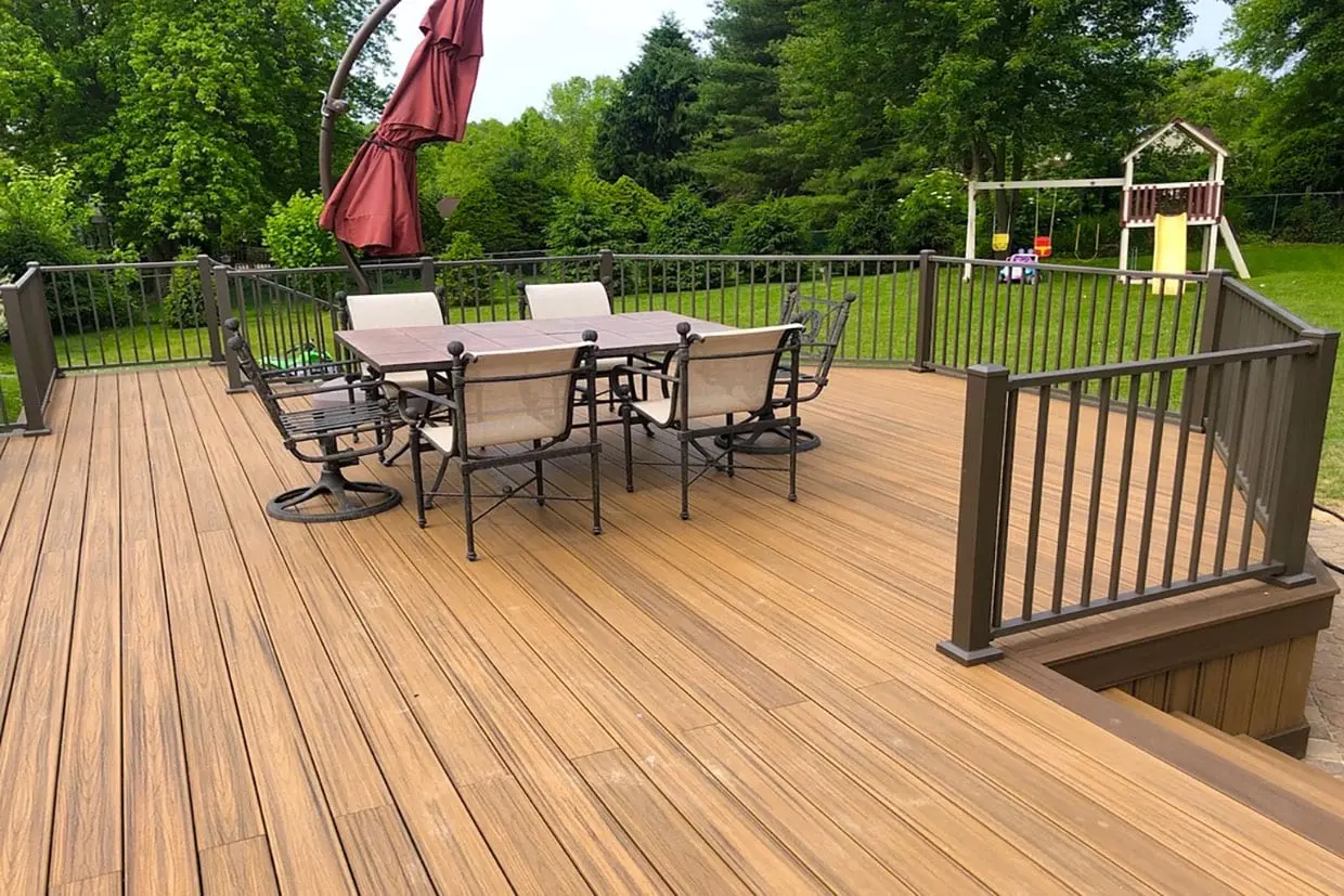 Forsyth County Deck Builders 3