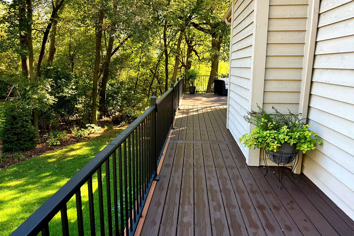 Royal Deck builder Wrap-Around Deck Holly Springs Ga 3