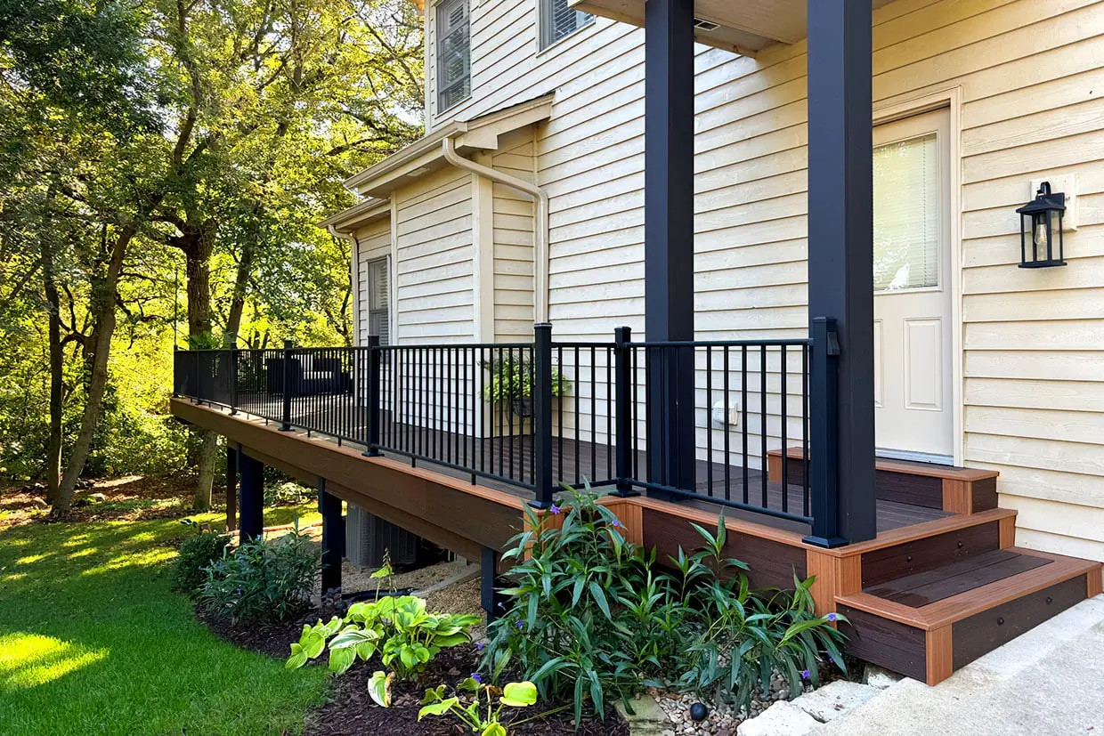 Royal Deck builder Wrap-Around Deck Holly Springs Ga 4