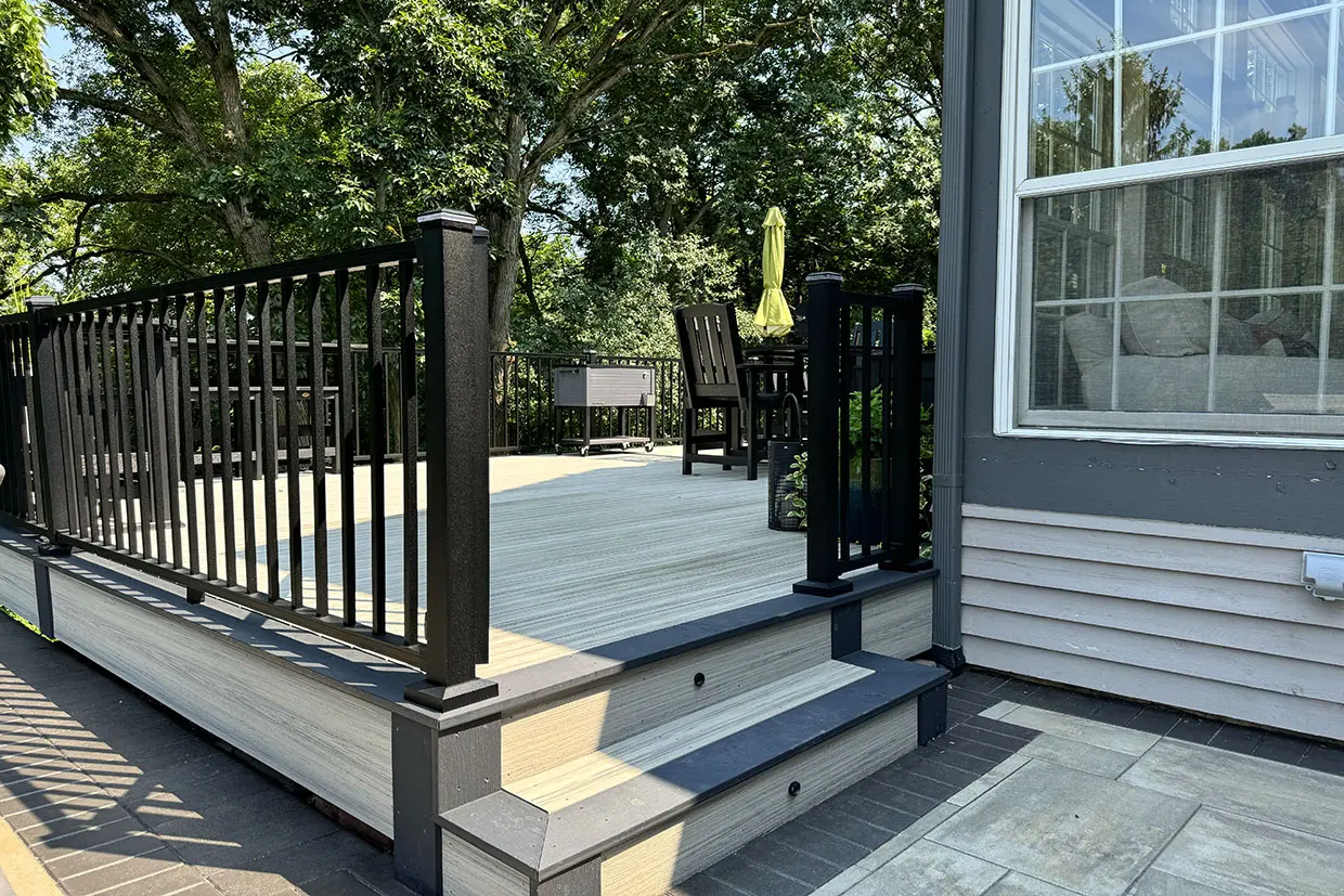 Royal Deck Naperville 03