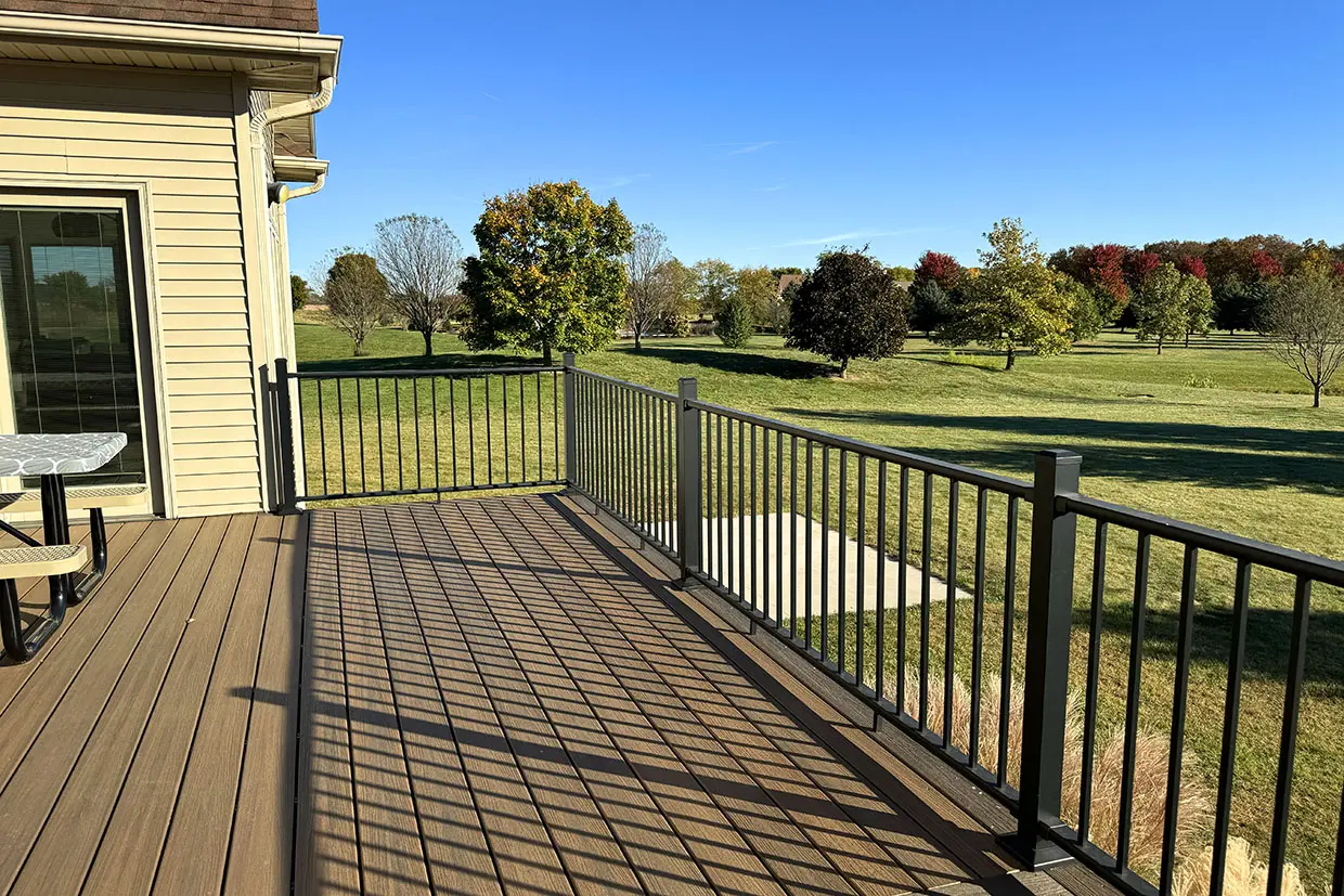 service-resurfacing Deck Builders South Elgin 13
