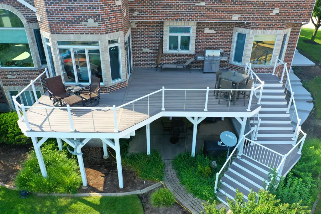 Barrington-01 My Royal Deck Barrington 01