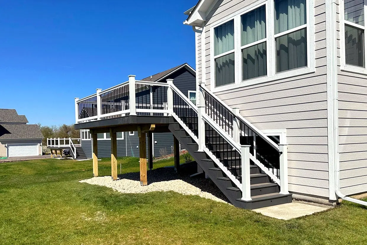 Duluth-04 Deck Resurfacing With High Quality Composite Decking