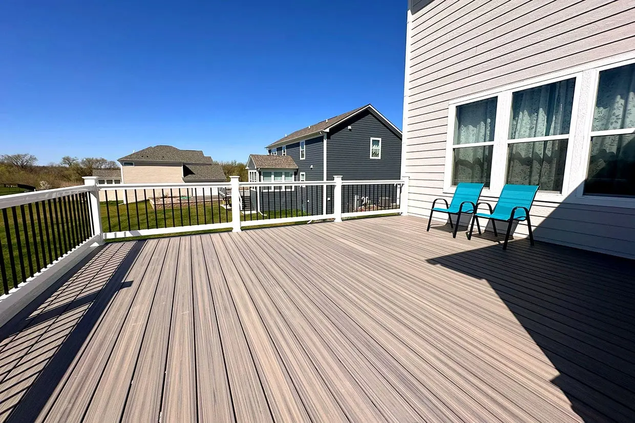 Duluth-05 Deck Resurfacing With High Quality Composite Decking