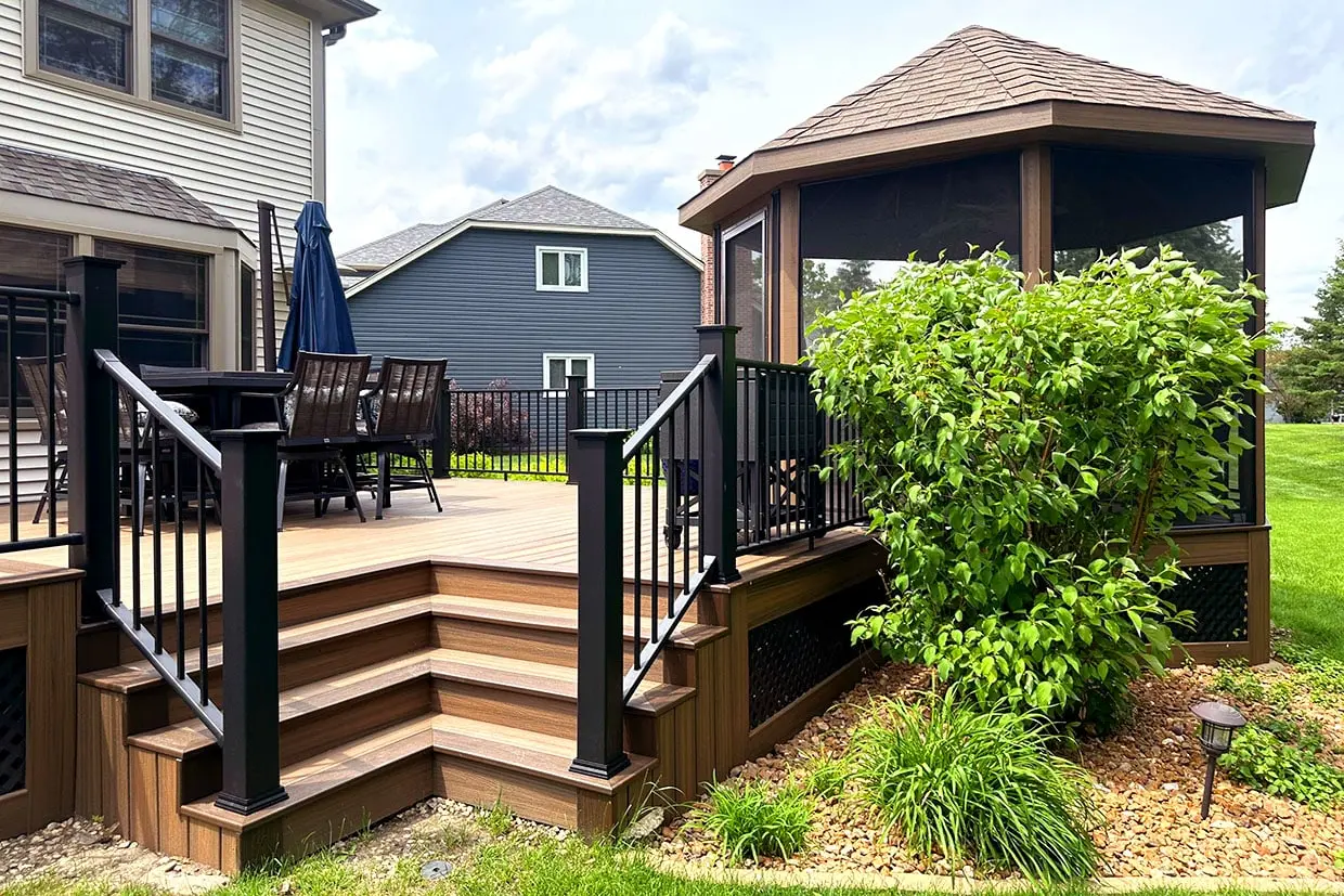 Composite Deck With Enclosed Porch 3