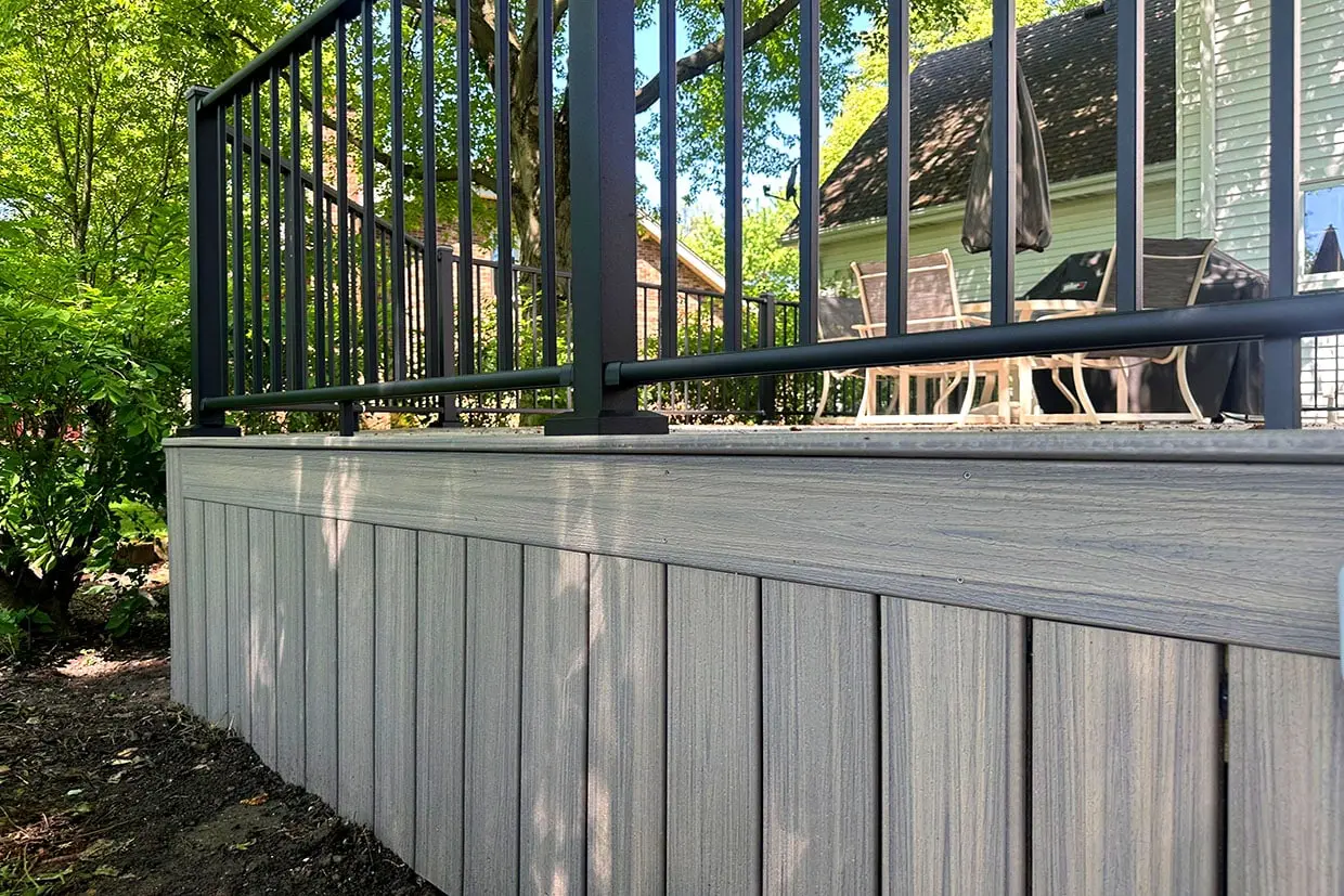 Nature-Loving Deck Design