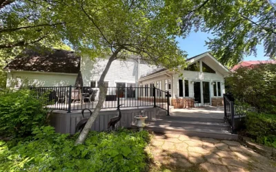 wrap-around multi-tier deck 9 Nature-Loving Deck Design