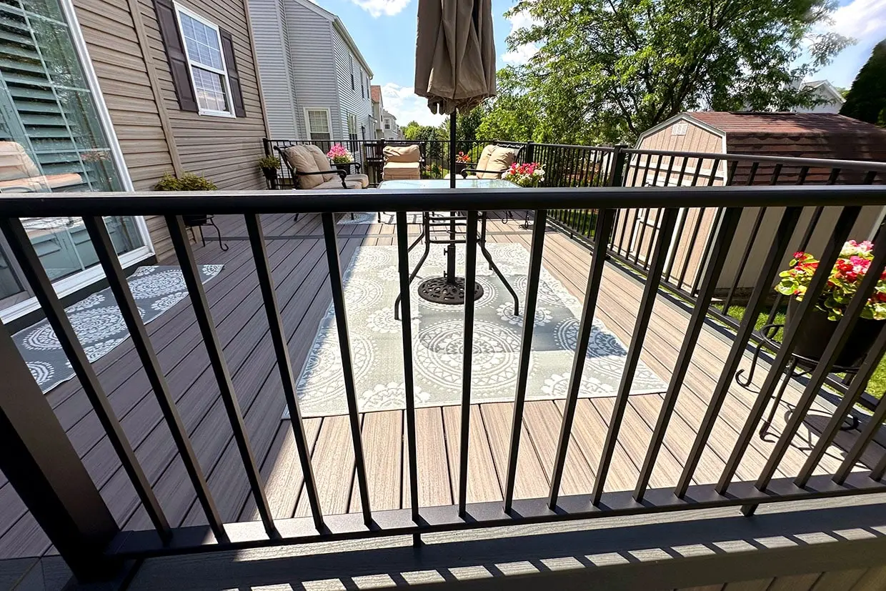 Tucker-03 Two-Toned Composite Deck 3