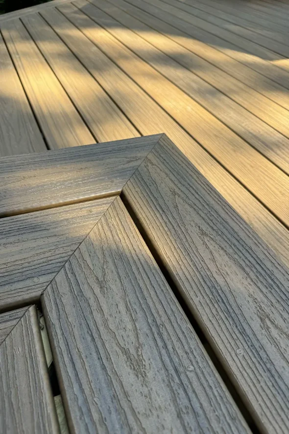 Royal Deck