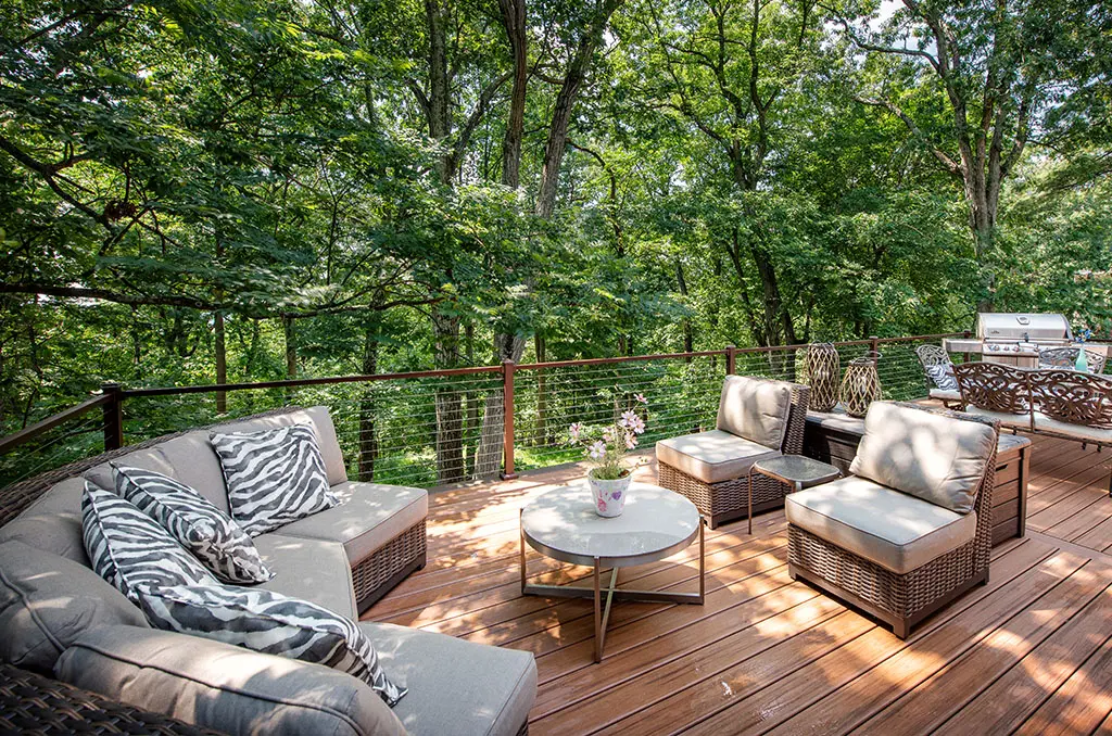 benefits of cable railings 1 Royal Deck Cable Ralings For Deck